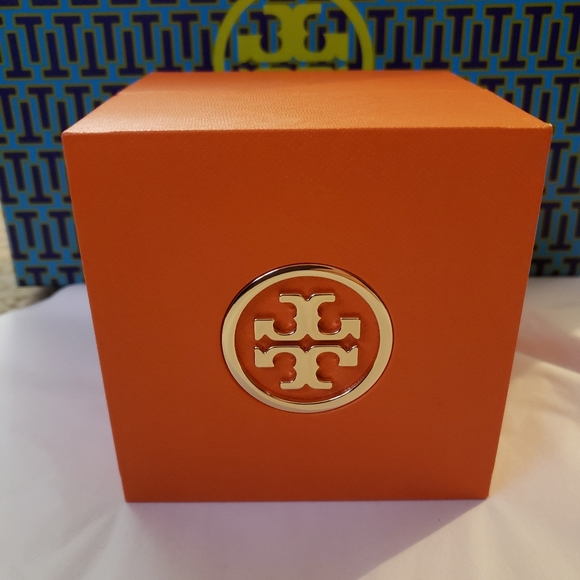 Tory Burch Double Wrap Colin Watch - Picture 3 of 7